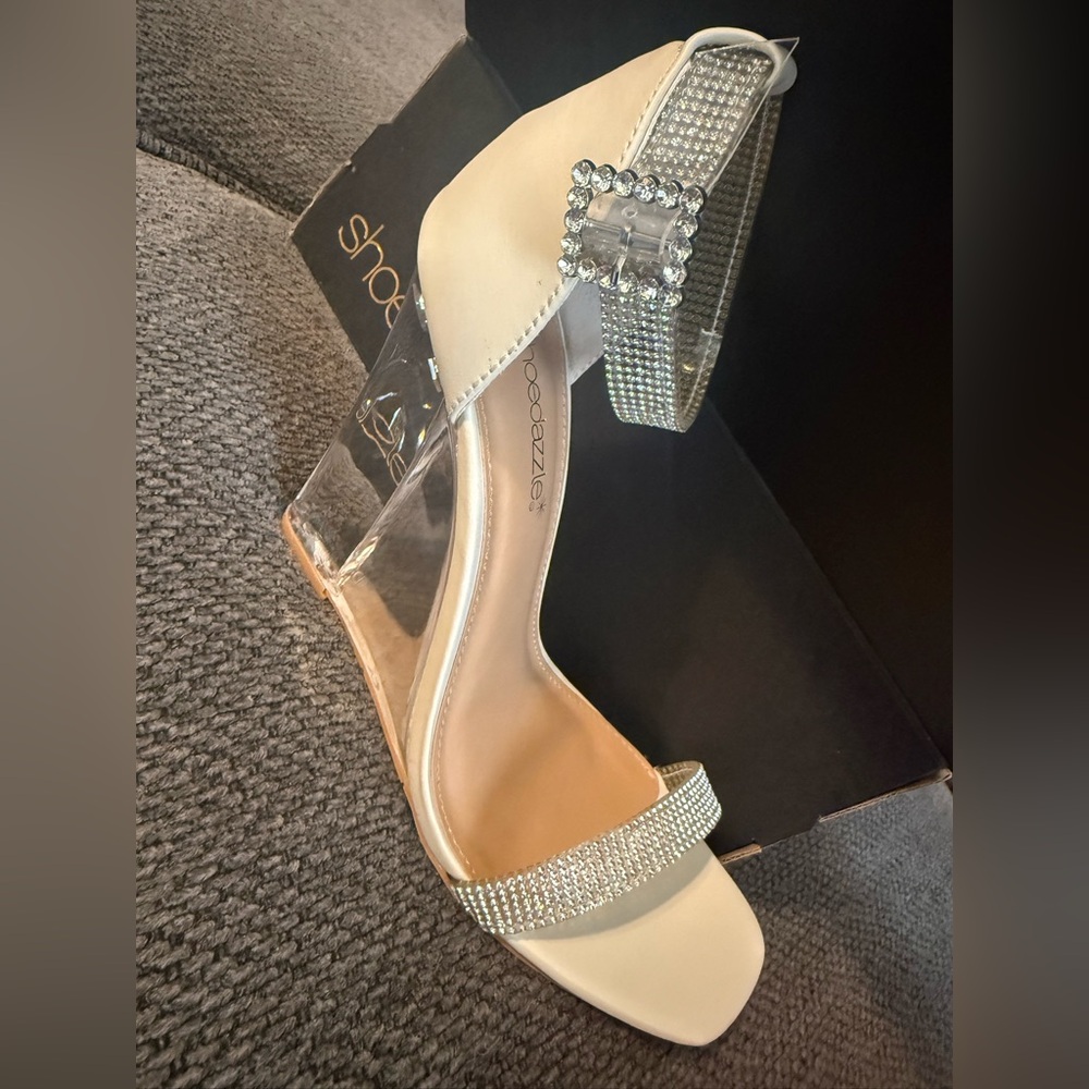 Steve Madden Cream and Silver Heels